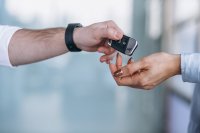 Hoe kun je snel en veilig een autosleutel laten bijmaken?