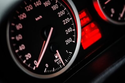 Wat zijn de mogelijkheden van kilometerregistratie voor een auto?